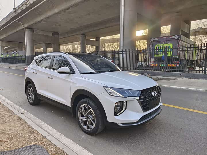 Фото 6 - Hyundai Tucson L