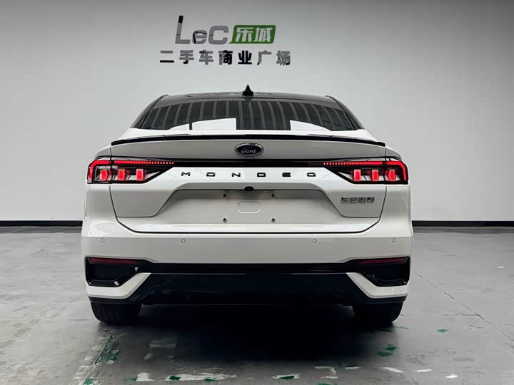 Фото 5 - Ford Mondeo