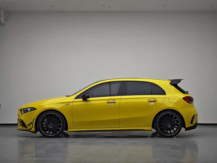 Фото 6 - Mercedes-Benz A-Class AMG