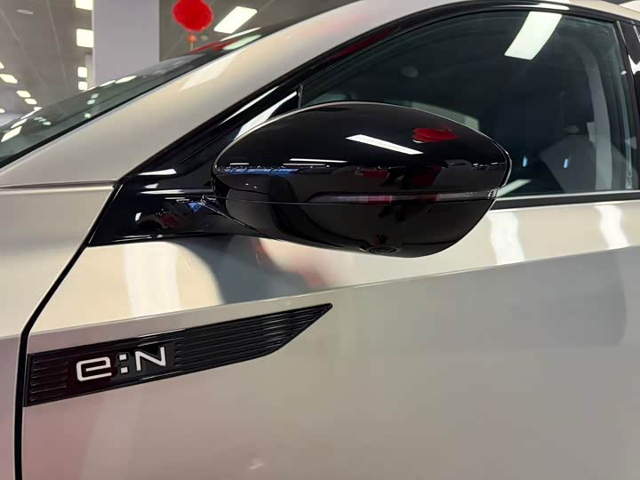 Фото 3 - Honda e:NP2