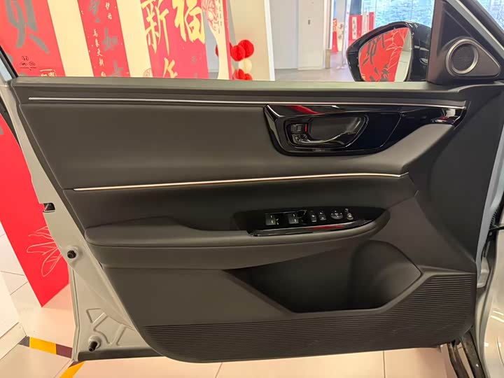 Фото 5 - Honda e:NP2