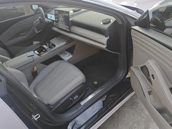 Фото 8 - Geely Galaxy Starshine 8 EM-i