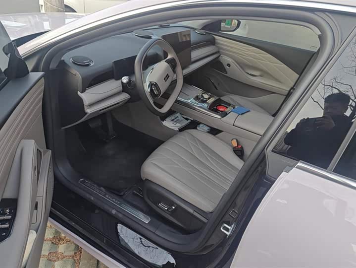 Фото 9 - Geely Galaxy Starshine 8 EM-i