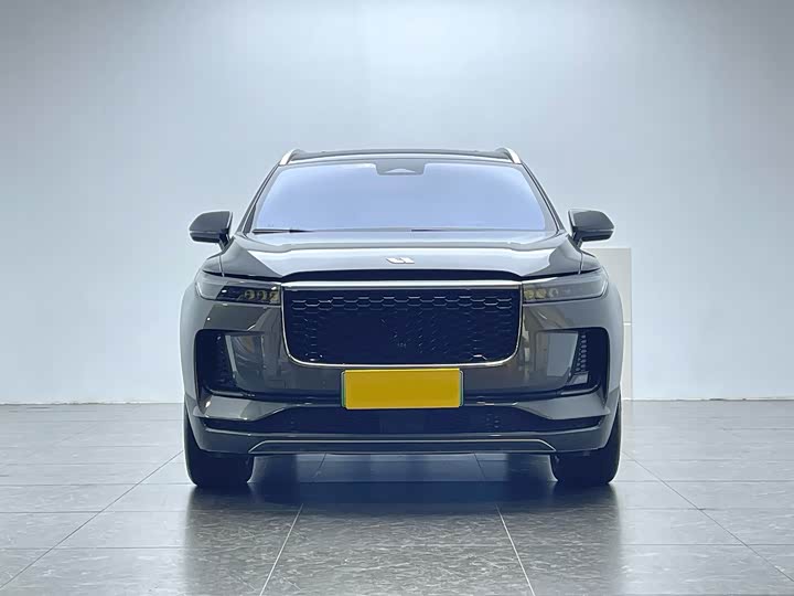 Фото 2 - LiXiang One