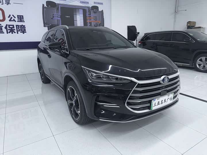 Фото 3 - BYD Tang Hybrid/EV