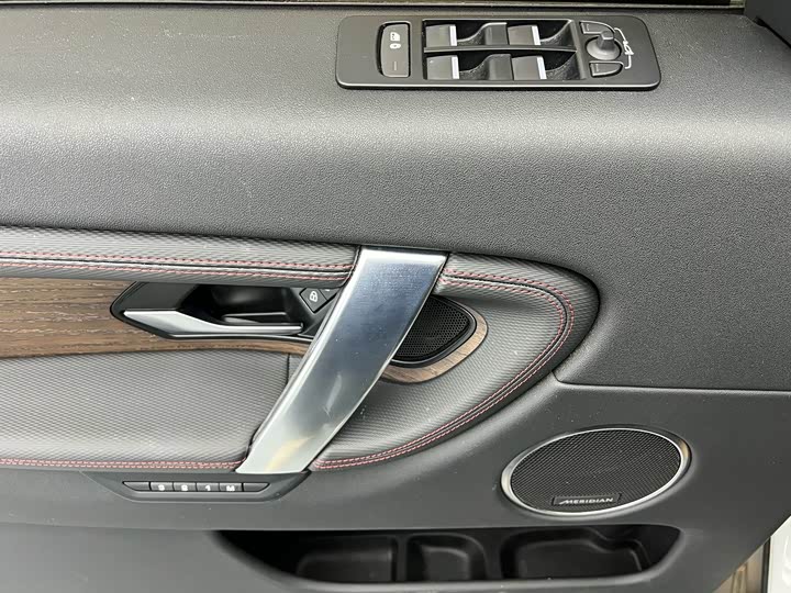 Фото 5 - Land Rover Discovery Sport