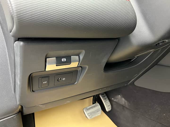 Фото 7 - Land Rover Discovery Sport