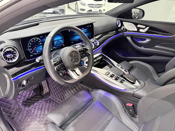 Фото 8 - Mercedes-Benz AMG GT