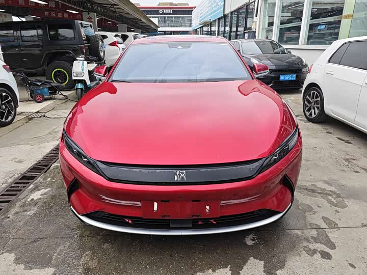 Фото 2 - BYD Han