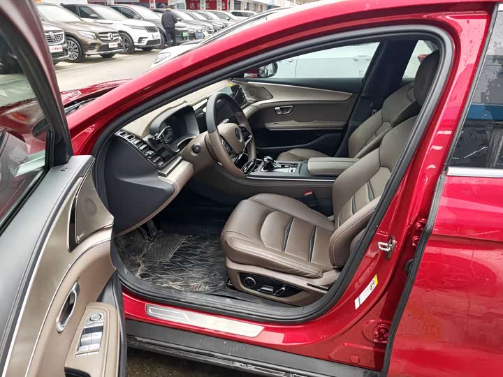 Фото 4 - BYD Han