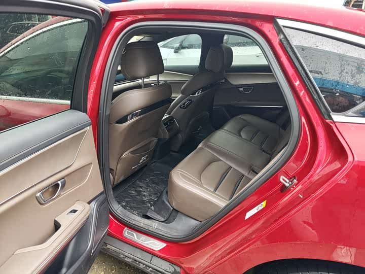 Фото 5 - BYD Han