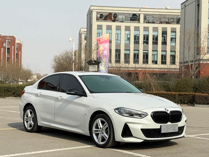 Фото 3 - BMW 1 Series