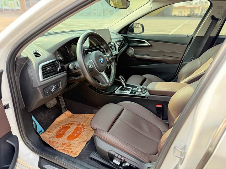 Фото 4 - BMW 1 Series