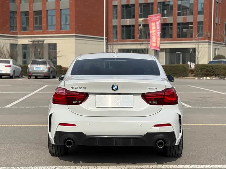 Фото 8 - BMW 1 Series