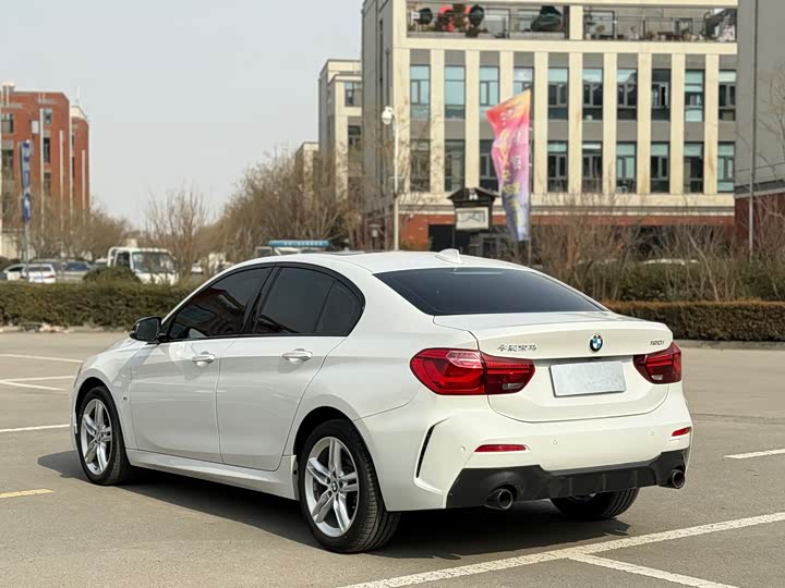 Фото 9 - BMW 1 Series