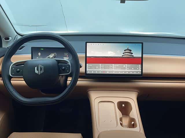 Фото 2 - Leapmotor C10