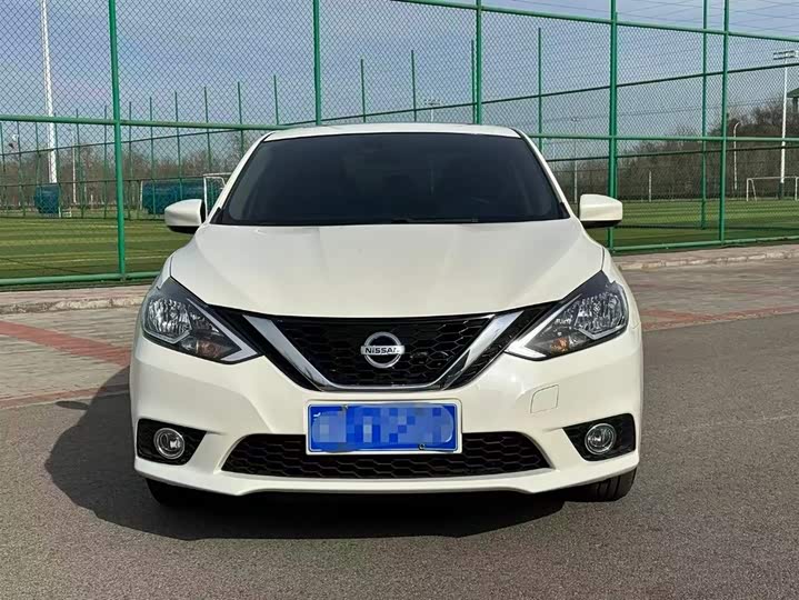 Фото 2 - Nissan Sylphy