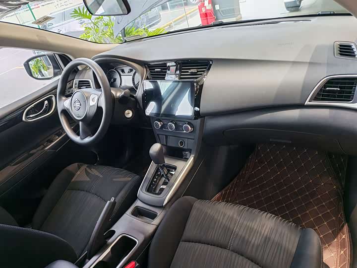 Фото 9 - Nissan Sylphy