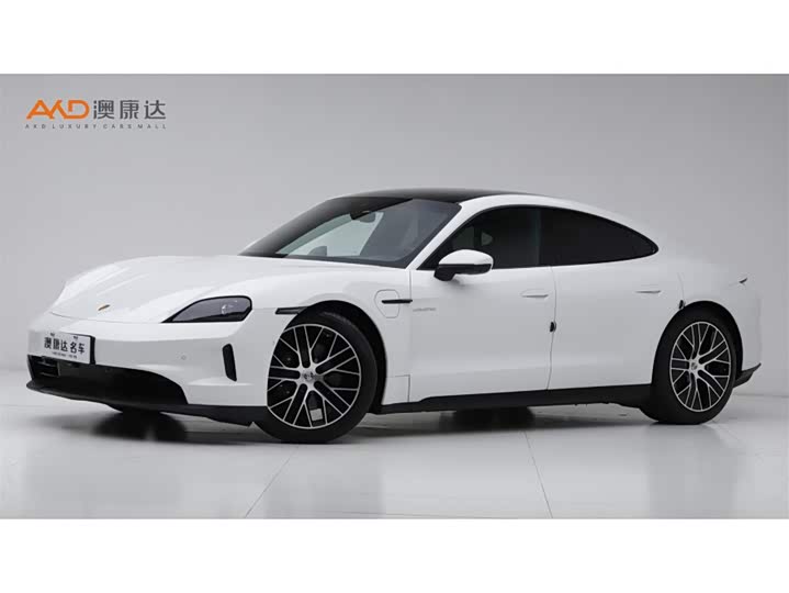 Фото 1 - Porsche Taycan