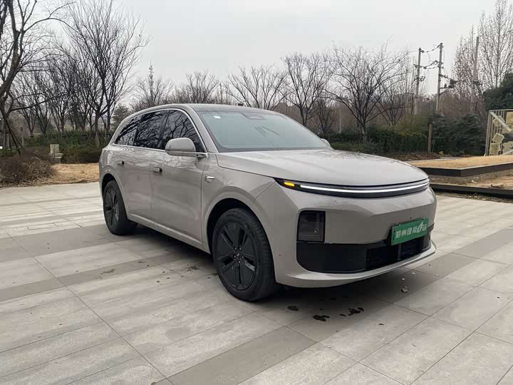 Photo 3 - LiXiang L6