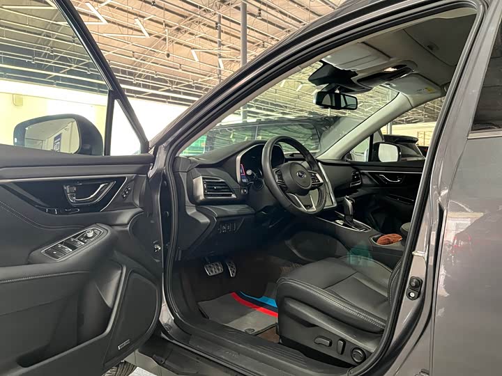 Фото 4 - Subaru Outback