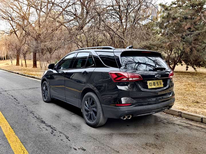 Фото 6 - Chevrolet Equinox