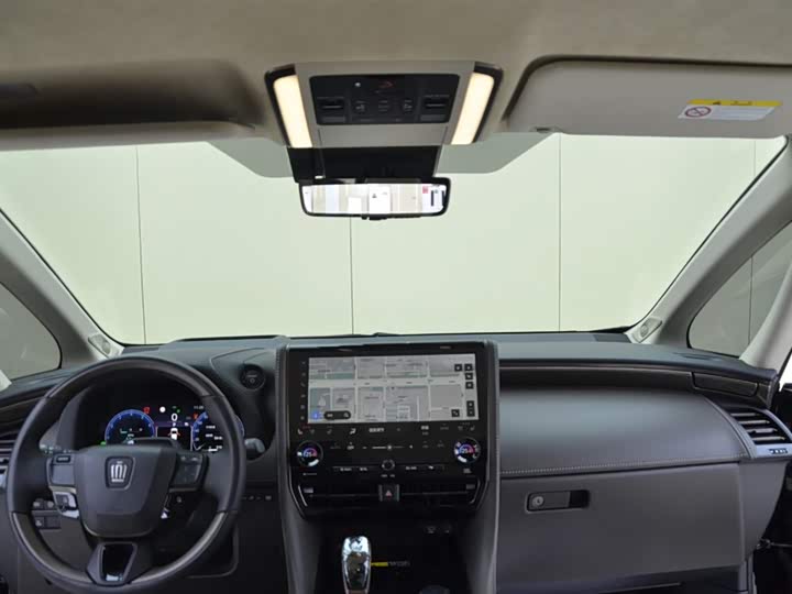 Фото 7 - Toyota Vellfire