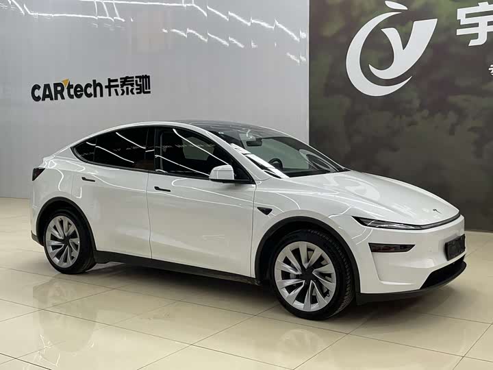 Фото 3 - Tesla Model Y