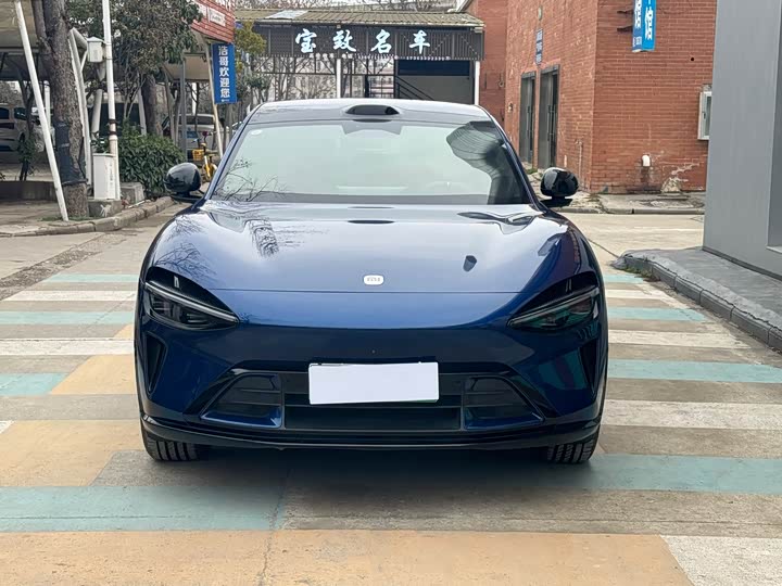 Фото 2 - Xiaomi YU7