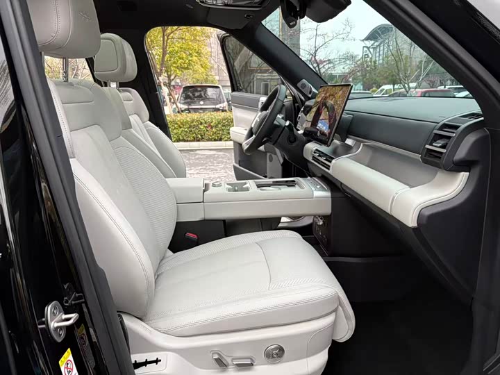 Фото 7 - BYD FangChengBao Titanium 7 (Tai 7)