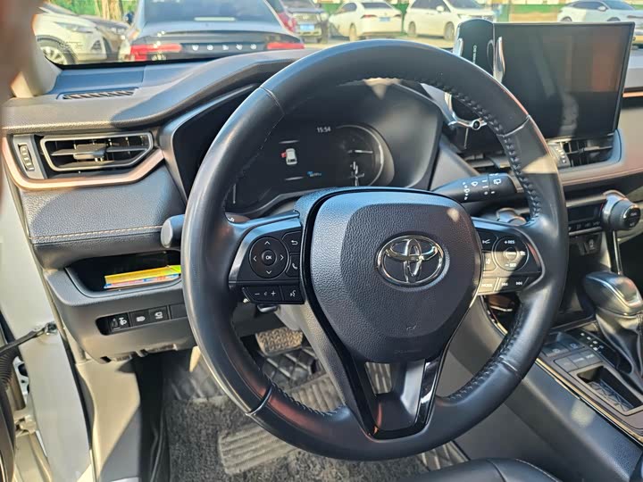 Фото 6 - Toyota Wildlander