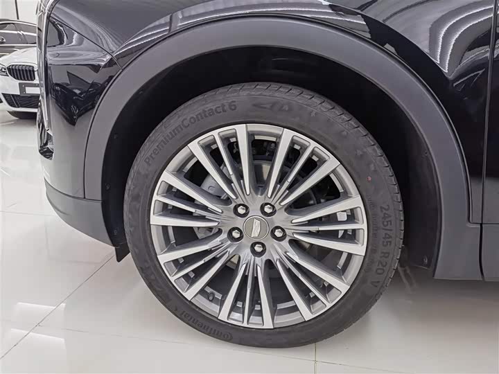 Фото 7 - Cadillac XT4