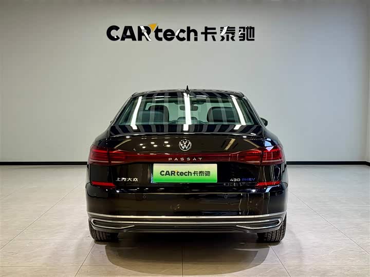 Фото 6 - Volkswagen Passat Hybrid