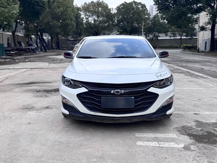 Фото 2 - Chevrolet Malibu XL