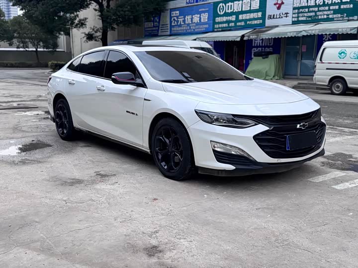 Фото 3 - Chevrolet Malibu XL