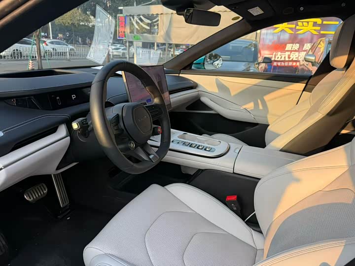 Фото 7 - Xiaomi SU7