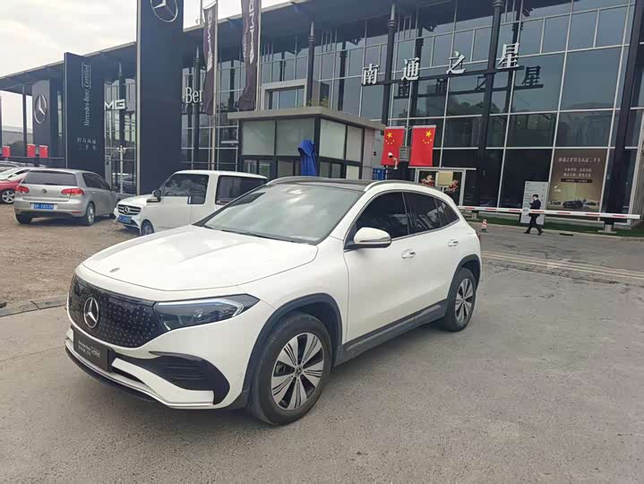 Фото 1 - Mercedes-Benz EQA