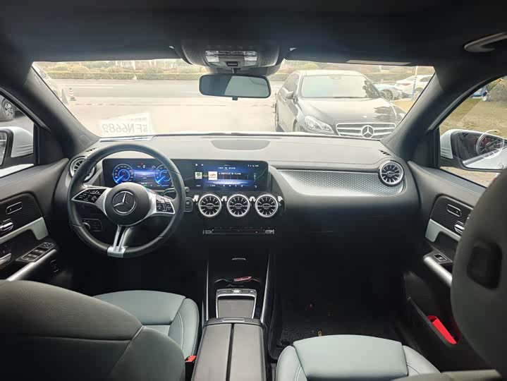 Фото 5 - Mercedes-Benz EQA