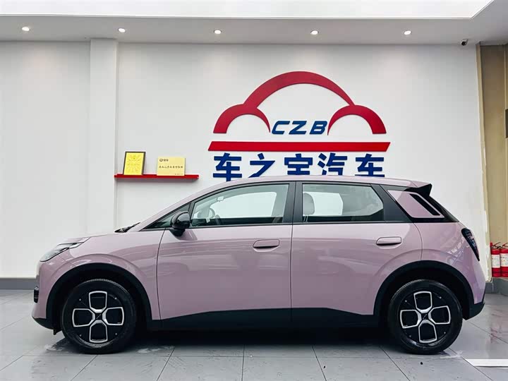 Фото 4 - GAC Aion UT