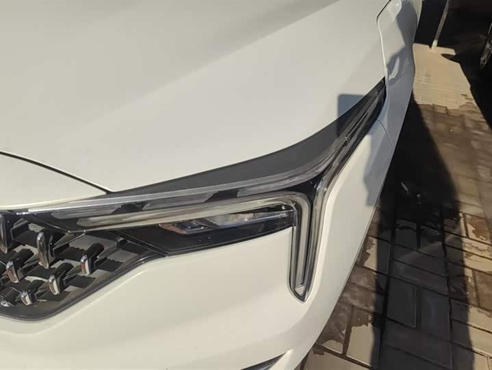 Фото 5 - Bestune B70