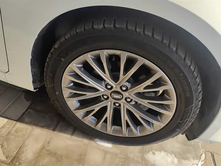 Фото 6 - Bestune B70