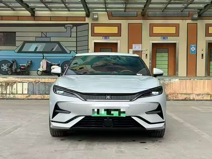 Фото 2 - BYD Song L