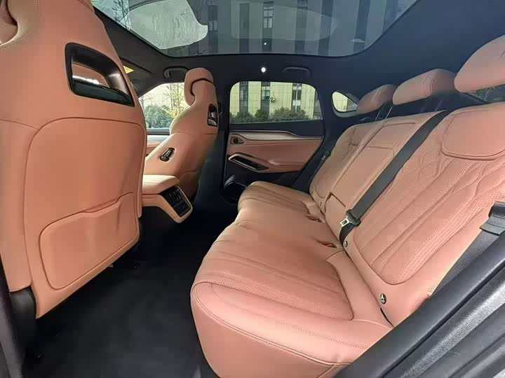 Фото 7 - BYD Song L