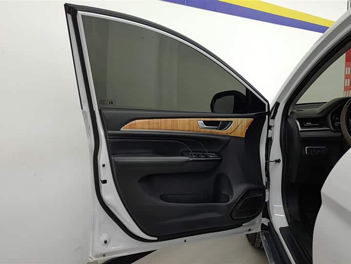 Фото 7 - Haval M6