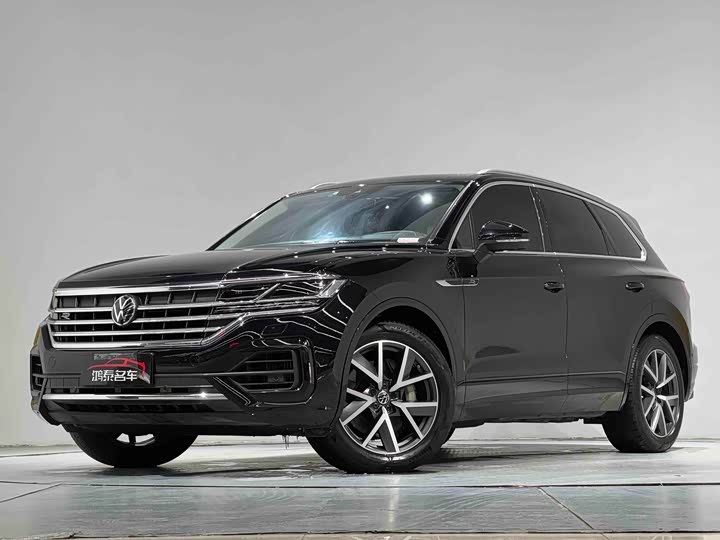 Photo 1 - Volkswagen Touareg