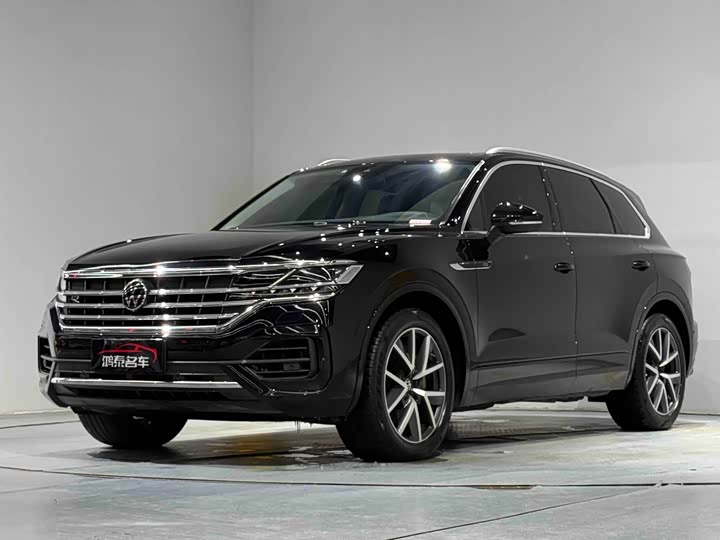 Photo 2 - Volkswagen Touareg