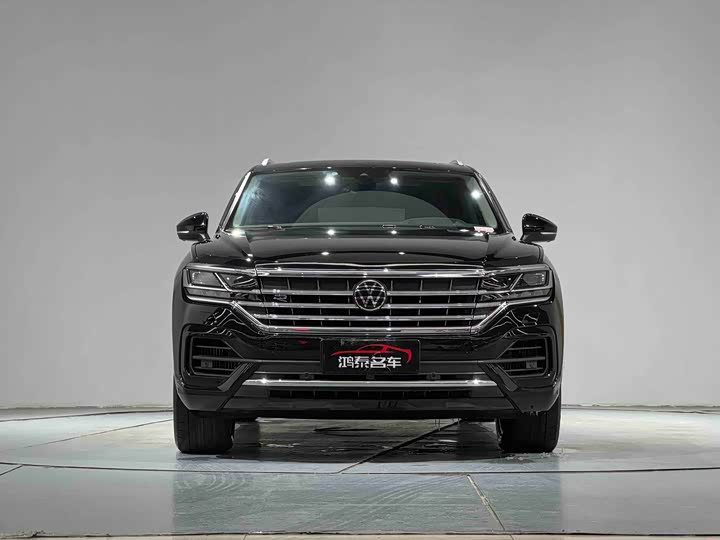 Photo 3 - Volkswagen Touareg