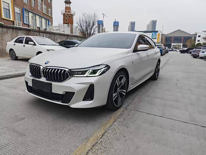 Фото 1 - BMW 6 Series GT