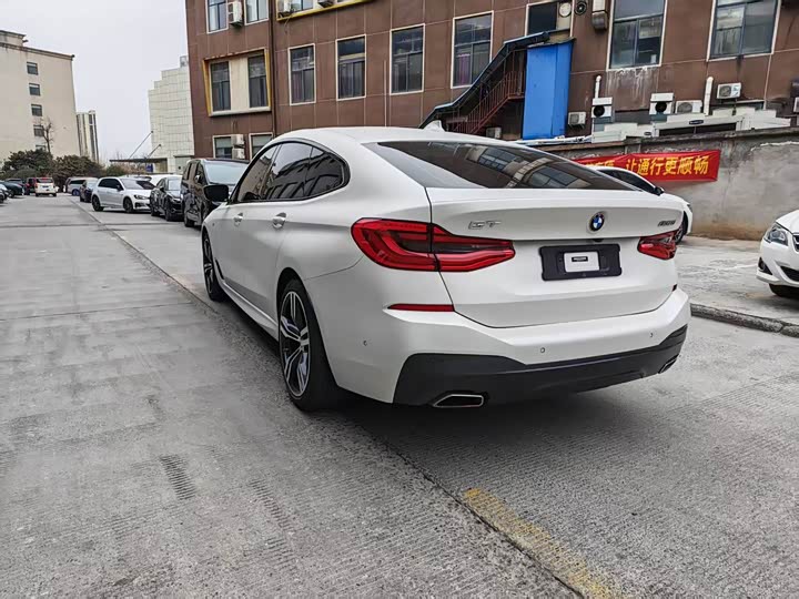 Фото 3 - BMW 6 Series GT