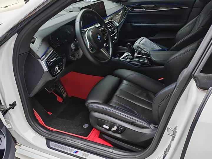 Фото 5 - BMW 6 Series GT